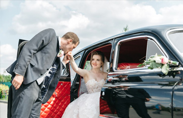 Wedding limousine service